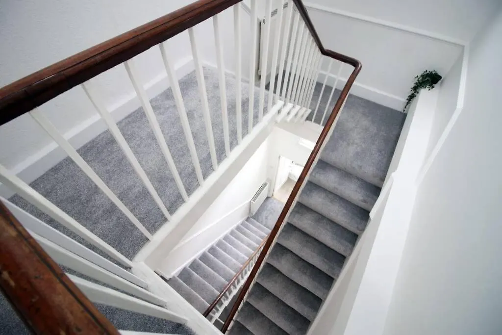 Spacious Georgian 3Bedroom Apartment, 5 Mins From Bath Abbey