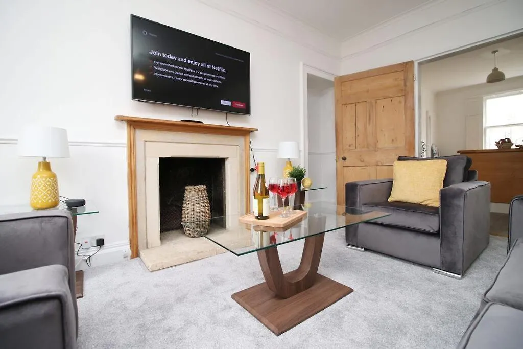 Spacious Georgian 3Bedroom Apartment, 5 Mins From Bath Abbey